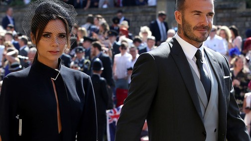 Victoria Beckham végre elárulta, miért vágott morcos fejet a hercegi esküvőn!