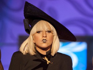 Ennél viccesebb ´Kinek áll jobban?´ videót még sosem láttál