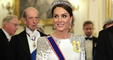 Katalin hercegné áttetsző meztelenruhája maga a megtestesült elegancia, ritkán látni ilyen pikáns darabban