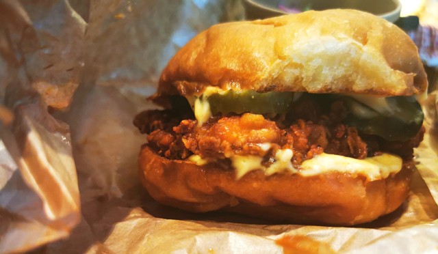 Ropogós csirke és nagyvárosi életérzés- Kipróbáltuk a Crunchyt!