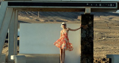 Nyári ruha trend 2025: Ezért imádjuk a French Connection új kampányát