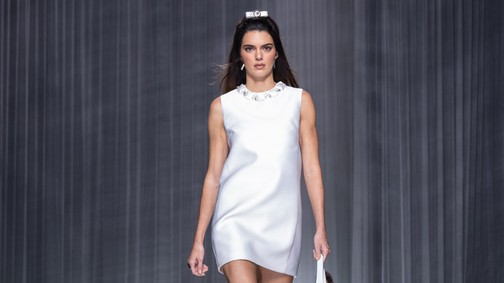 Kendall Jenner nadrág nélkül ment a Gucci divatbemutatójára, és nem kér érte elnézést