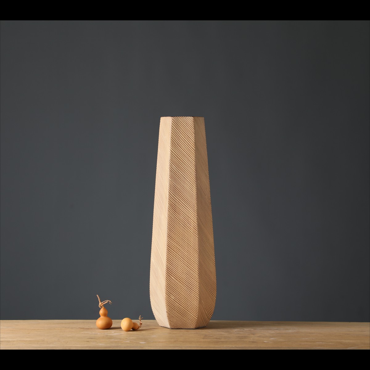 Padlóváza PRAKTIKER 16 990 Ft GLAMOUR-napokon 13 590 Ft