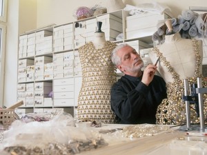 88 éves korában meghalt Paco Rabanne divattervező és legenda