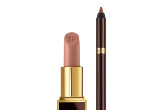 Így válaszd ki a tökéletes nude szájceruza és rúzs kombinációját, hogy optikailag növeld az ajkaid méretét