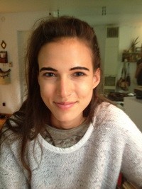 Modellblog: New York-i zsongás szőkített szemöldökkel