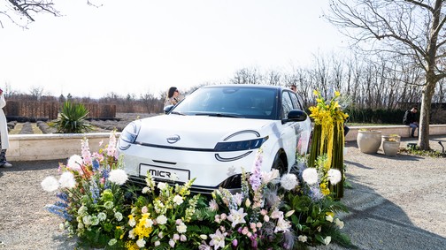 Megérkezett a tavasz legmenőbb elektromos autója, ráadásul hat csodás színből választhatsz