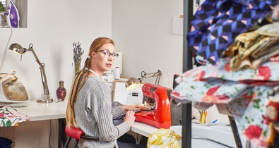 A Spycraftnál minden az anyagokkal kezdődik, melyeket az utazásai során gyűjtött be a tervező