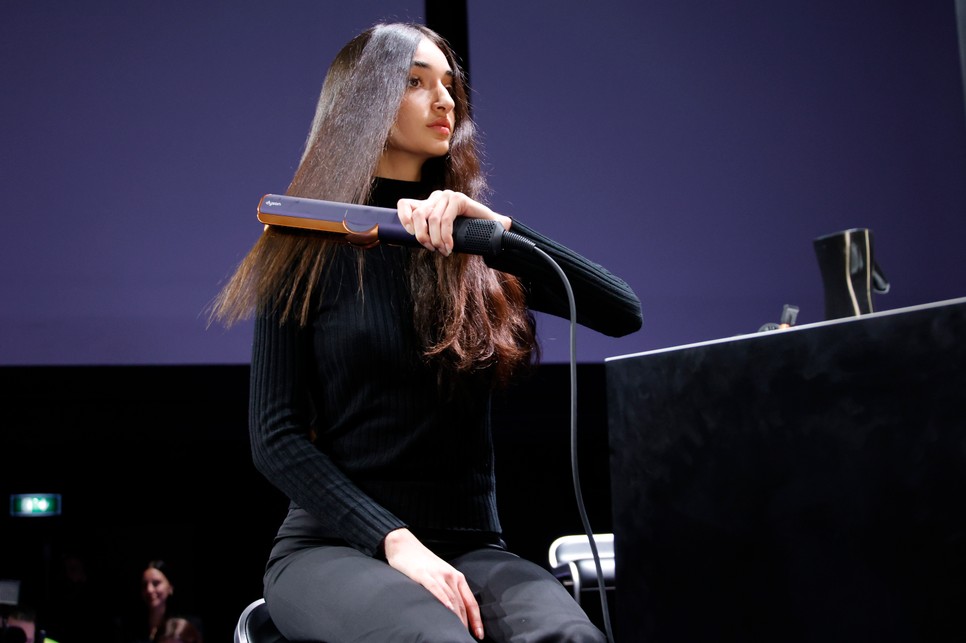 A Dyson Airstrait rendkívül hatékony és kíméletes a hajszálakkal