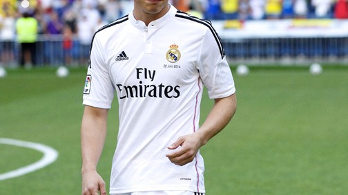 Helló Ronaldo, itt jön James!