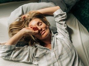 Oldja a stresszt és egész éjszaka mélyen alszol tőle: valósággal csodát tesz a testeddel ez a gyógynövény