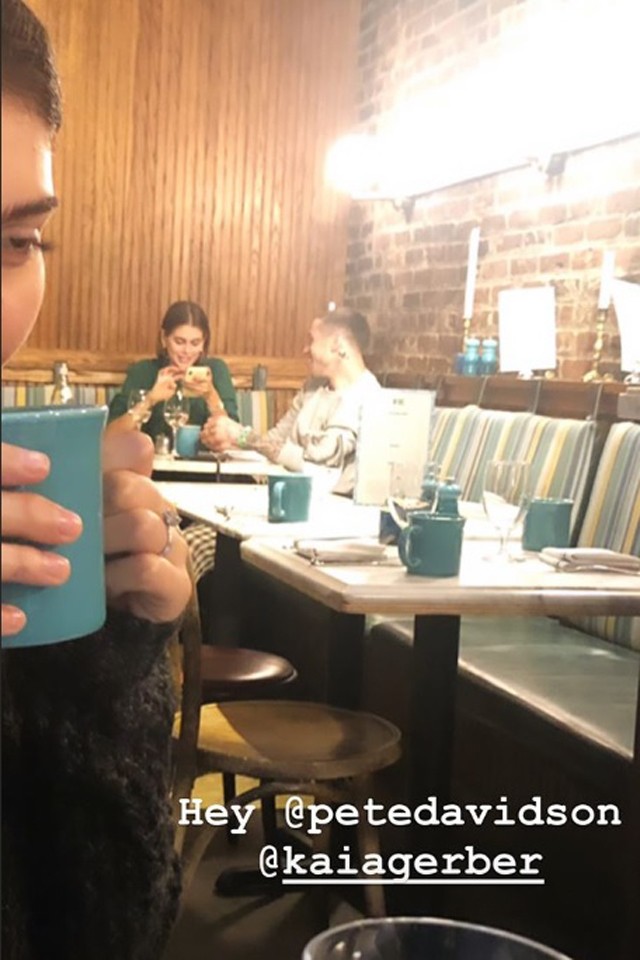 Ez valami vicc? Pete Davidsont most a világhírű modellel látták együtt