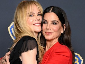 Sandra Bullock és Nicole Kidman felszántották a vörös szőnyeget, csak úgy ragyogtak egymás mellett
