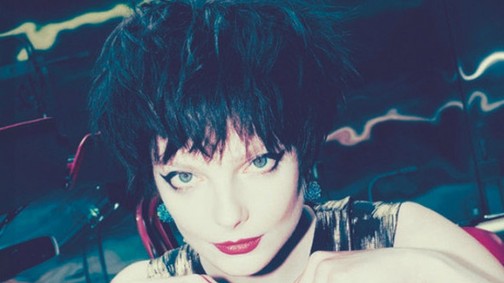 Fekete parókában igazi vadmacska lett Enikő