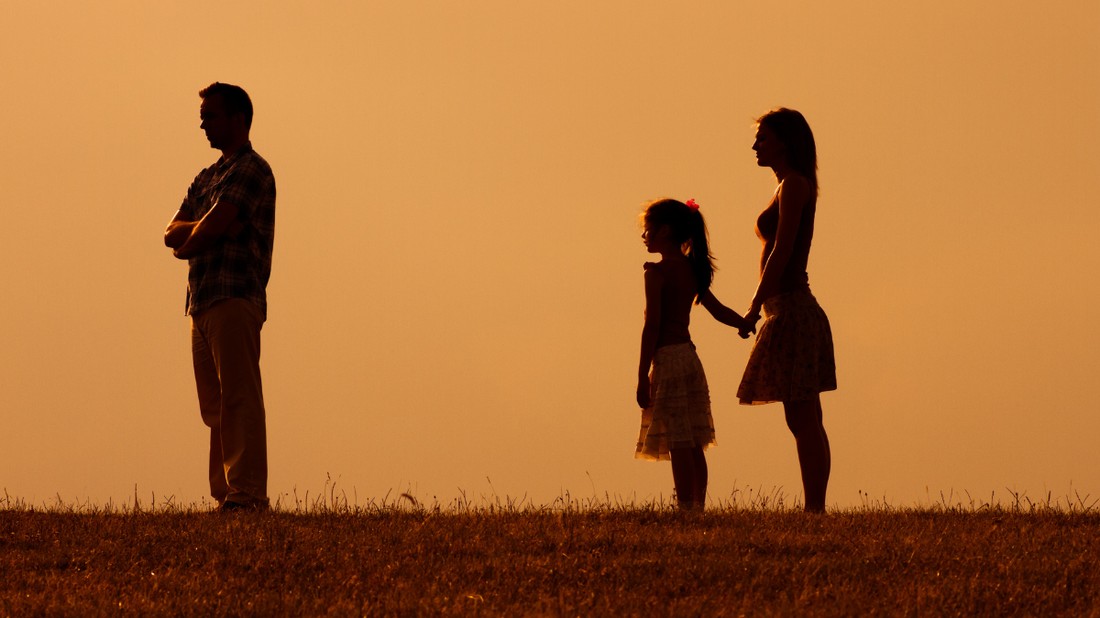 Szerzőnk gyerekkorában ott volt az édesapja, de "csak testben"