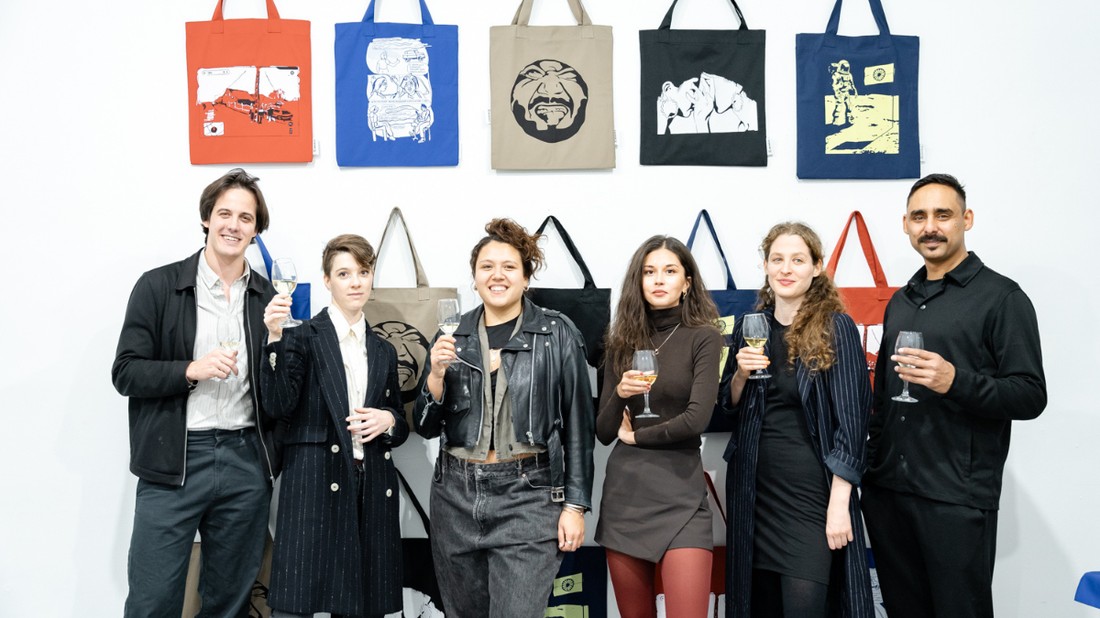 Török Krisztián Gábor - kurátor, Juhász Nóra - képzőművész, Galyas Denerák Dóra - képzőművész, Horváth Anita - képzőművész,Poór Dorottya - képzőművész, Oláh Norbert - képzőművész, egyben a Bura Galéria művészeti vezetője