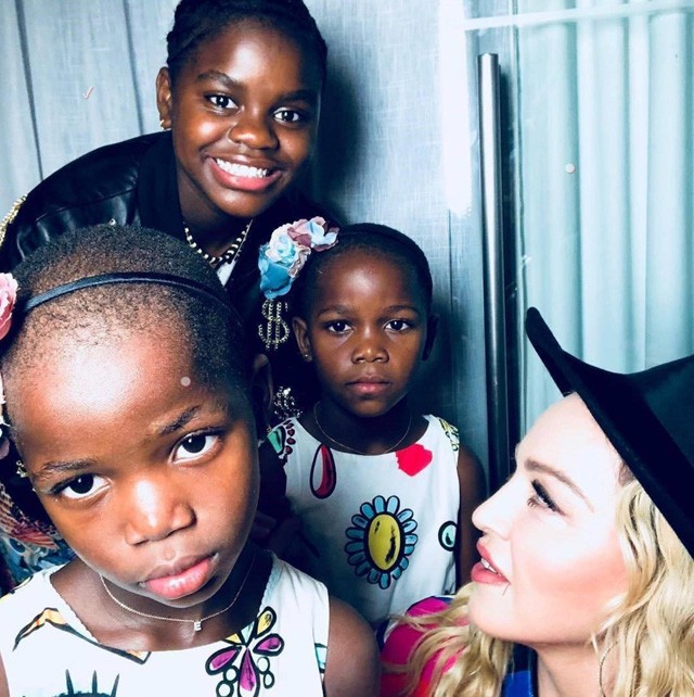 Madonna gyermekeivel