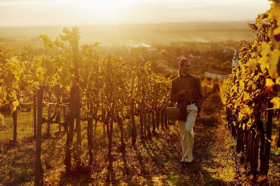 Molnár Nini digitális címlap