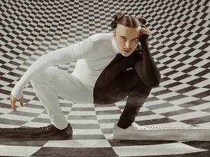 Egy észt rapper szállítja a divatvilág legőrültebb kollaborációit most