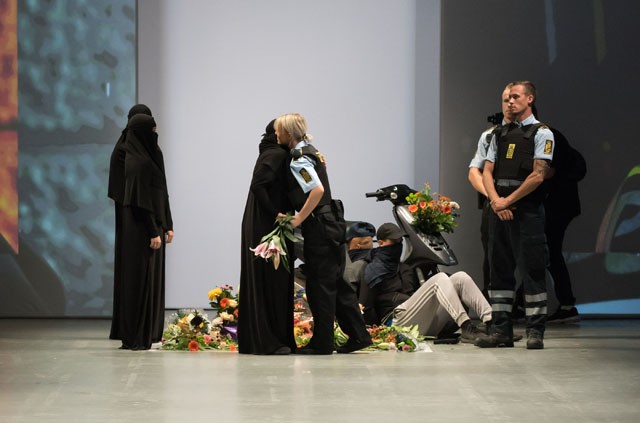 Így tiltakozik a divatvilág a dániai burka törvény ellen