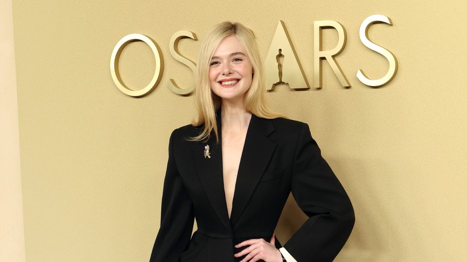Elle Fanninget eleinte csak Dakota Fanning húgaként ismerték, de később a saját jogán is ismert színésznővé vált