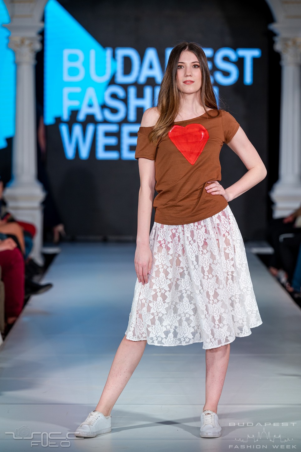 Az olasz Eli.B kollekciója fontos üzenetet közvetített a Budapest Fashion Weeken