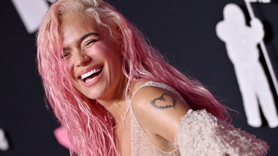 Merész ruhák egyenesen a 2023-as MTV VMA vörös szőnyegéről