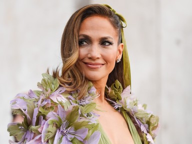 Jennifer Lopez falatnyi bikiniben robbantotta fel az internetet