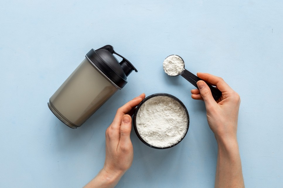 glamourplusz fehérje shake kéz