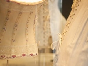 Vers ihlette fehérnemű