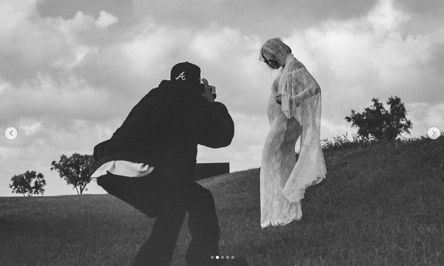 Két hete osztotta meg Justin és Hailey Bieber az örömhírt a nagyvilággal, miszerint végre szülők lesznek