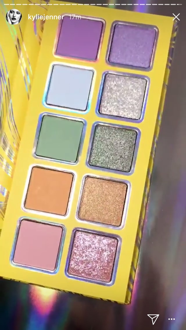 Kylie Jenner kislánya még egy hónapos sincs, de már most róla nevezték el az új sminkcuccokat