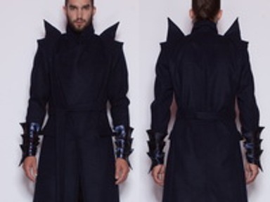 Alien-ruhák Mojzes Dórától