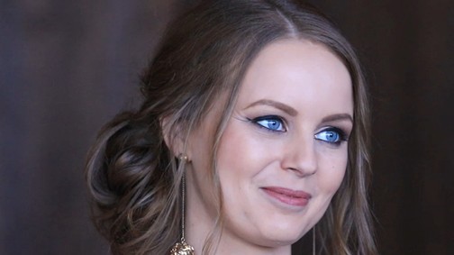 GLAMOUR 2 Szék interjú: Dudik Szonja