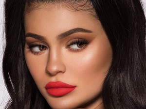 Hihetetlen: Már te is nézhetsz ki úgy, mint Kylie Jenner - csak ennyit kell tenni érte