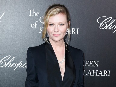 Új korszak: Kirsten Dunst ugyanazt a ruhát viselte mint 2004-ben!