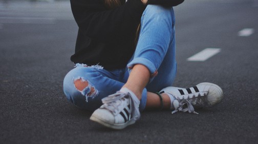 A legmenőbb Adidas modell átlátszó verziója olyan menő, hogy nem hisszük el