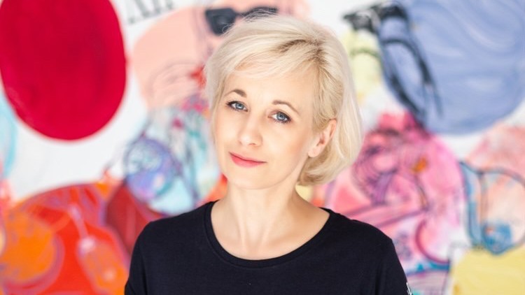 Soós Nóra az egyik legnépszerűbb kortárs képzőművész ma Magyarországon
