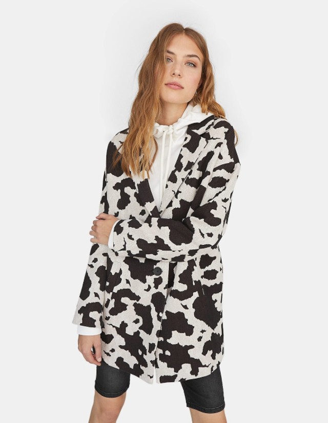 Hosszú blézer STRADIVARIUS 12995 Ft