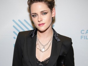 Kristen Stewart lesz a sztárja egy női szerelemről szóló karácsonyi romantikus filmnek