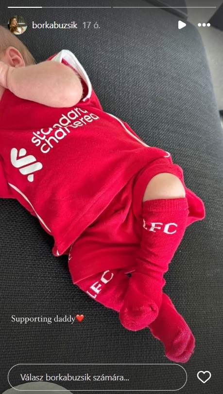 A csöppség különleges ruhája láttán azonnal elolvadtunk