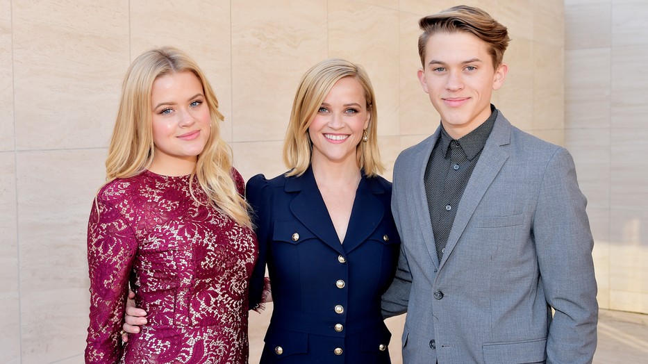 Ava Elizabeth Phillippe, Reese Witherspoon és Deacon Reese Phillippe 2019-ben | Fotó: Stefanie Keenan