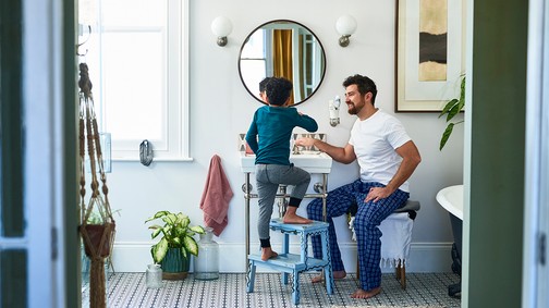 Gyereknevelés munka mellett – Ezek a jogok illetnek meg az Európai Unióban