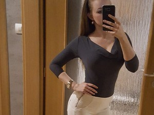 Dudik Szonja kényelmes magas sarkút választott mára!