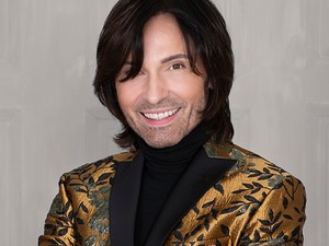 Náray Tamás első szakácskönyvéből: Csodás omlós, citromos keksz receptje