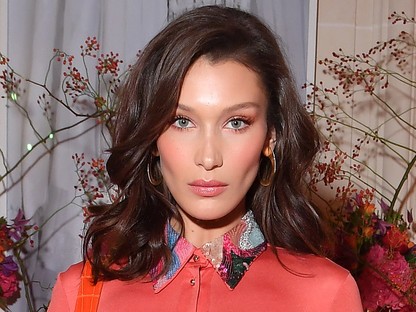 Bella Hadid nagyon dögös új frufrujával - Vajon csak fodrásztrükk?