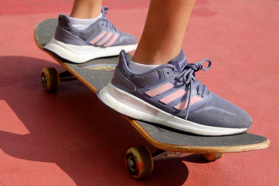 Divatosan fitt – a végső útmutató az adidas női cipőihez