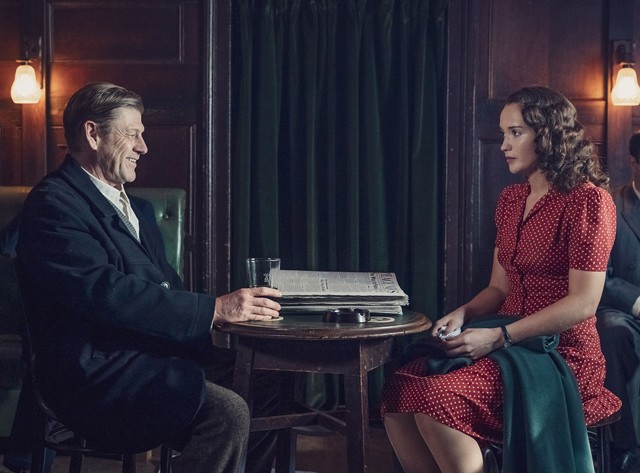 Felfordult élet, lángoló világ - új sorozat visz közel a háború borzalmaihoz