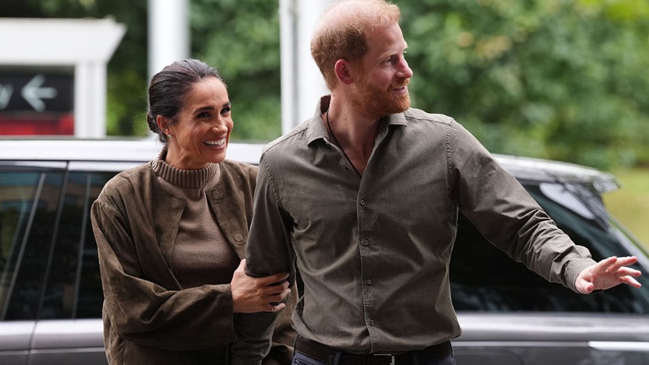 Harry herceg, Meghan Markle és két gyermekük visszatértek az Egyesült Királyságba, de az még kérdéses, meddig maradnak