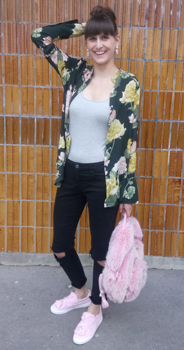 Gardróbnaplónk eheti vendége Szabó Nóra, a Ciróka Bábszínház rendezőasszisztense!